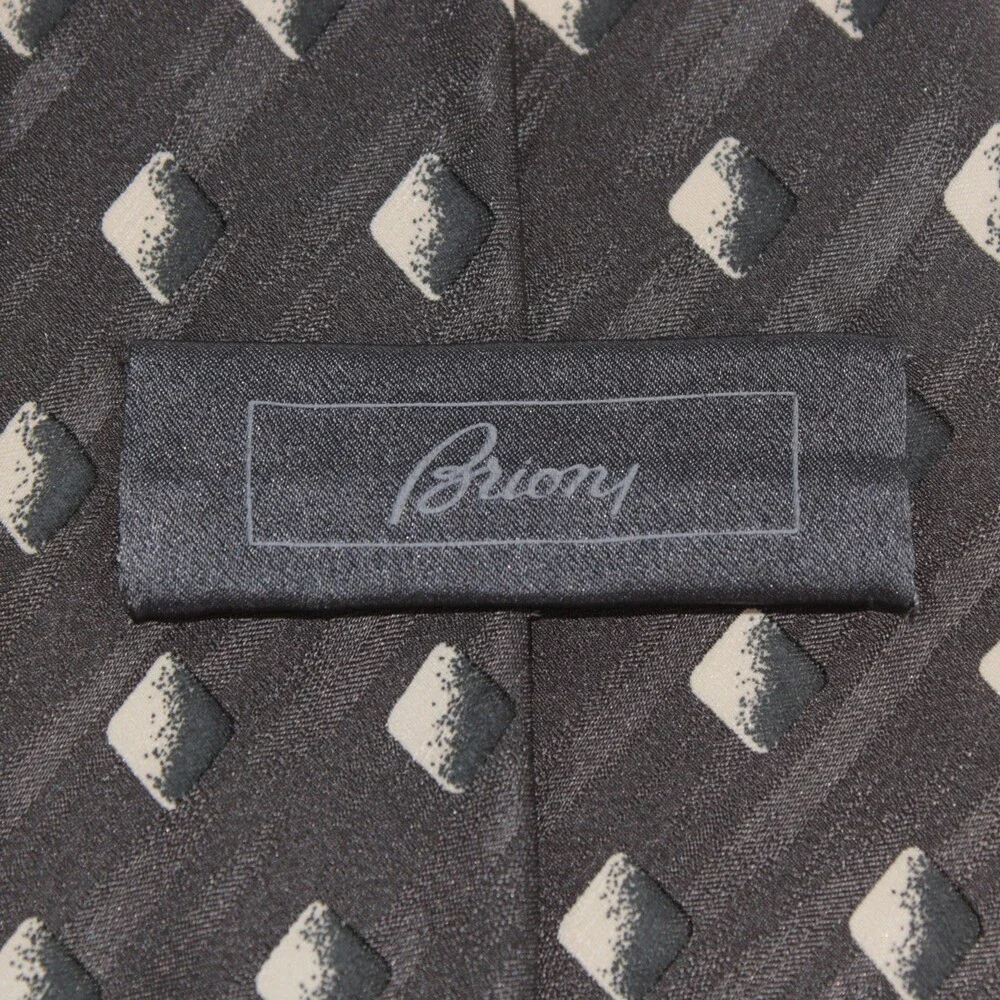 Brioni hello up